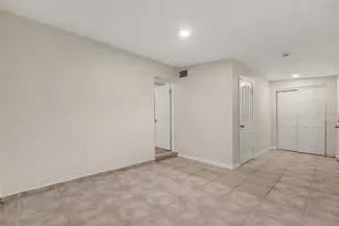 1503 W Linebaugh Ave, Tampa, FL 33612 - Photo 13