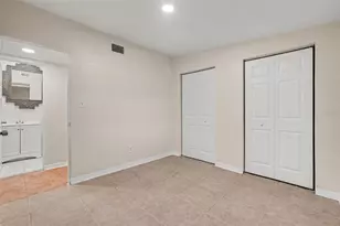 1503 W Linebaugh Ave, Tampa, FL 33612 - Photo 9