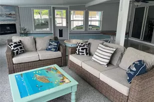 4820 Venetian Blvd NE, Saint Petersburg, FL 33703 - Photo 9