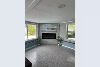 4820 Venetian Boulevard NE, Saint Petersburg, FL 33703 - Photo 11