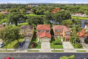 4258 NW 1st Dr, Deerfield Beach, FL 33442 - Photo 1