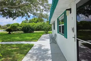 205 Kings Blvd Blvd, Sun City Center, FL 33573 - Photo 3