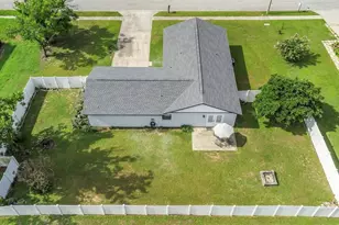 38811 James Ct, Zephyrhills, FL 33540 - Photo 53