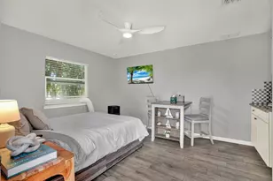 2011 Outer Dr, Sarasota, FL 34231 - Photo 21
