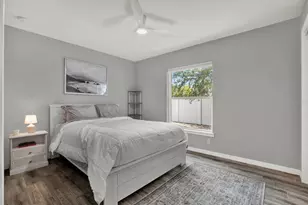 2011 Outer Dr, Sarasota, FL 34231 - Photo 13