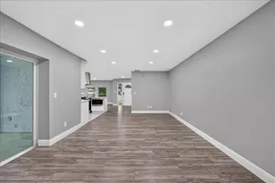 2964 Meadow Oak Dr S, Clearwater, FL 33761 - Photo 19