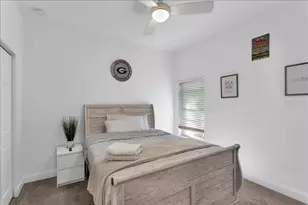 2402 W Fig St, Tampa, FL 33609 - Photo 13
