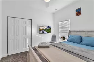 2402 W Fig St, Tampa, FL 33609 - Photo 5