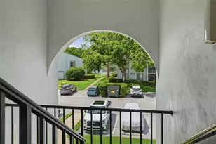 1182 Pine Ridge Cir W, Tarpon Springs, FL 34688 - Photo 19