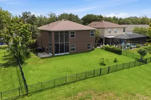 14722 Heronglen Dr, Lithia, FL 33547 - Photo 5
