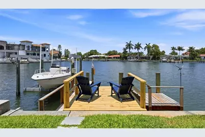 2061 Michigan Avenue NE, Saint Petersburg, FL 33703 - Photo 27
