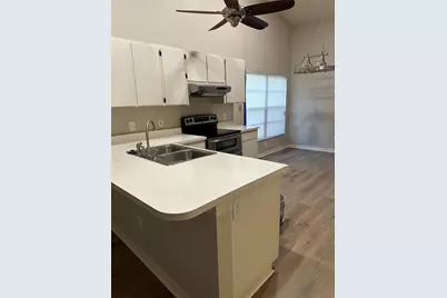 9765 Fox Chapel Road, Tampa, FL 33647 - Photo 13