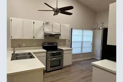 9765 Fox Chapel Road, Tampa, FL 33647 - Photo 13