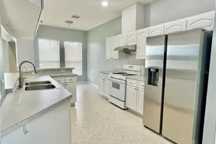 24652 Portofino Dr, Lutz, FL 33559 - Photo 3