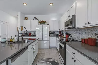 388 Mangrove Shade Circle, Apollo Beach, FL 33572 - Photo 5