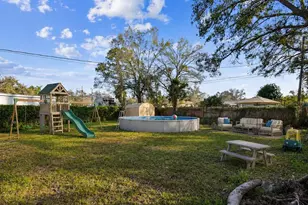 270 41st Ave NE, Saint Petersburg, FL 33703 - Photo 23