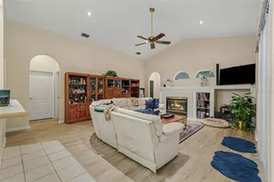 702 Brooker Ridge Ct, Brandon, FL 33511 - Photo 13