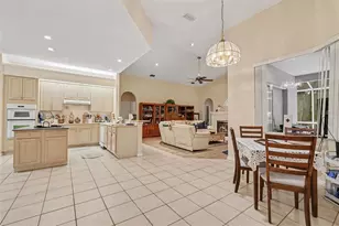 702 Brooker Ridge Ct, Brandon, FL 33511 - Photo 9