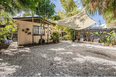 2325 W Green Street, Tampa, FL 33607 - Photo 9