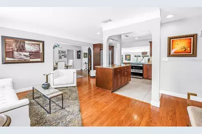 5237 23rd Avenue N, Saint Petersburg, FL 33710 - Photo 5