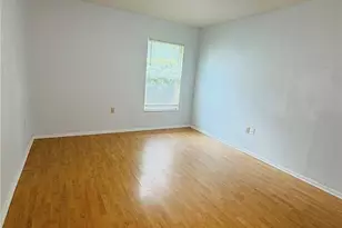 14311 Hanging Moss Cir, Tampa, FL 33613 - Photo 13