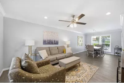 13101 Burnes Lake Drive, Tampa, FL 33612 - Photo 23