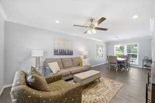 13101 Burnes Lake Dr, Tampa, FL 33612 - Photo 23