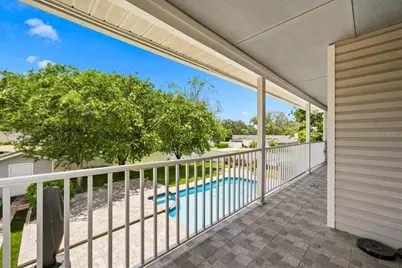 13101 Burnes Lake Drive, Tampa, FL 33612 - Photo 43