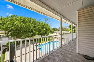 13101 Burnes Lake Dr, Tampa, FL 33612 - Photo 43