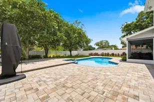 13101 Burnes Lake Dr, Tampa, FL 33612 - Photo 49