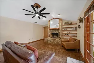 2109 Wheeler Oaks Dr, Brandon, FL 33510 - Photo 11