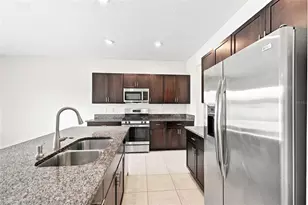 9454 Channing Hill Dr, Sun City Center, FL 33573 - Photo 5