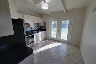 1212 Windermere Way, Tampa, FL 33619 - Photo 5