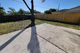 1212 Windermere Way, Tampa, FL 33619 - Photo 13