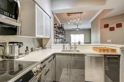 100 4th Avenue S #205, Saint Petersburg, FL 33701 - Photo 3