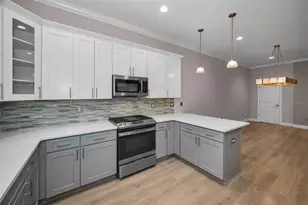 726 Grand Cypress Ln, Tarpon Springs, FL 34689 - Photo 15