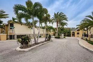 726 Grand Cypress Ln, Tarpon Springs, FL 34689 - Photo 31