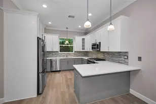 726 Grand Cypress Ln, Tarpon Springs, FL 34689 - Photo 13