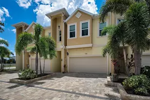 726 Grand Cypress Ln, Tarpon Springs, FL 34689 - Photo 1
