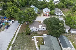 1905 24th St S, Saint Petersburg, FL 33712 - Photo 23