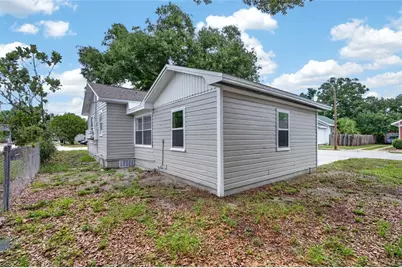 1905 24th Street S, Saint Petersburg, FL 33712 - Photo 35