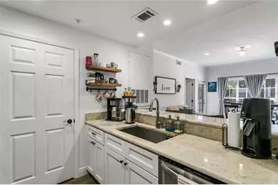 800 S Dakota Avenue #227, Tampa, FL 33606 - Photo 13