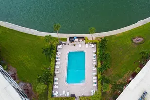 7405 Bay Island Dr S, South Pasadena, FL 33707 - Photo 23