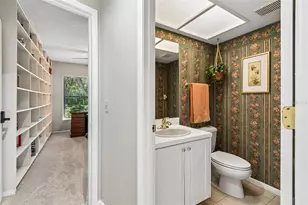 5804 Ainsworth Ct E, Tampa, FL 33647 - Photo 9