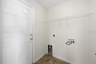 7631 Merchantville Cir, Zephyrhills, FL 33540 - Photo 27