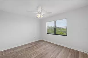 800 Cove Cay Dr, Clearwater, FL 33760 - Photo 29