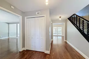 15708 Woodcock Pl, Tampa, FL 33624 - Photo 5