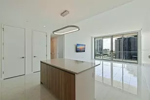 400 Central Ave, Saint Petersburg, FL 33701 - Photo 11