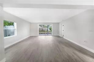 10341 Kumquat Ln, Seminole, FL 33772 - Photo 15