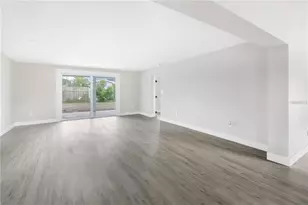10341 Kumquat Ln, Seminole, FL 33772 - Photo 17